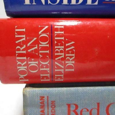 Lot 220 - Books - White House - Stephanopoulps - Ernie Pyle - Cronkite