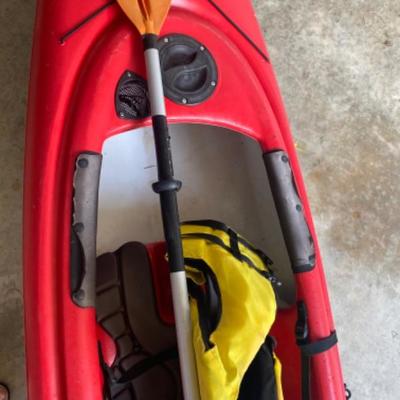225: Pelican Escape 120 DLX Kayak with Rudder,  Paddle and Vest 