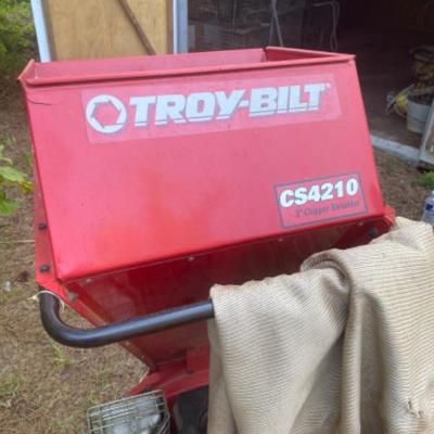 251: Troy-Bilt 3” Chipper Shredder CS4210
