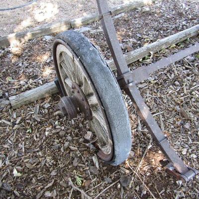 Y-4  ANTIQUE WOODEN RIMMED WHEELS AND AXLE