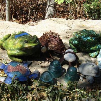 Y-10  FROG & TURTLE YARD ART