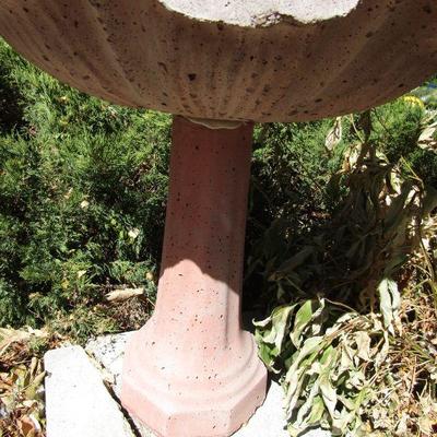 Y-12  CONCRETE BIRD BATH