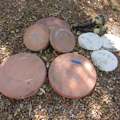 Y-14  ROUND PAVERS, 3 WITH FACES
