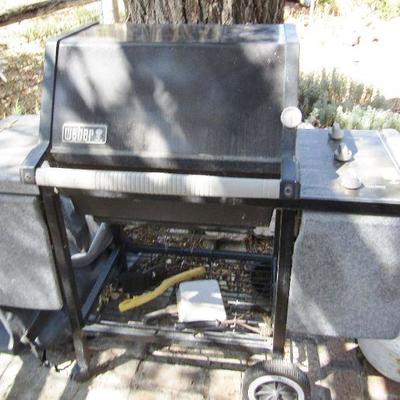 Y-15  PROPANE BBQ GRILL