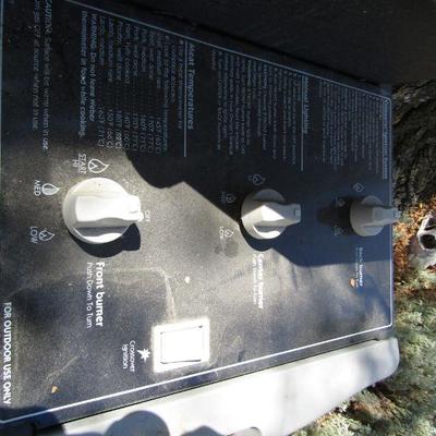 Y-15  PROPANE BBQ GRILL