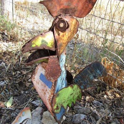 Y-20  ROOSTER YARD ART