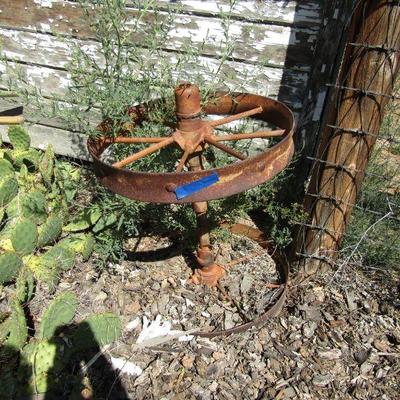 Y-24  2 METAL WHEELS