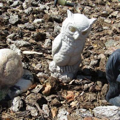 Y-34  CONCRETE CRITTERS & MORE YARD ART