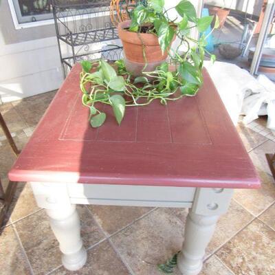 LOT 205   POTTED PLANTS  AND END TABLE