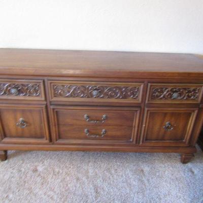 LOT 110  BUFFET