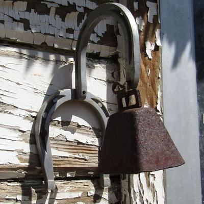 Y-1  OUTDOOR WALL DECOR