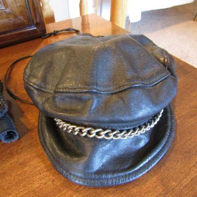 LOT 126 LEATHER HARLEY HAT AND RIDING GLOVES