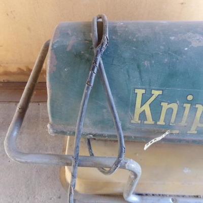 WS-2  KNIPCO KEROSENE SPACE HEATER
