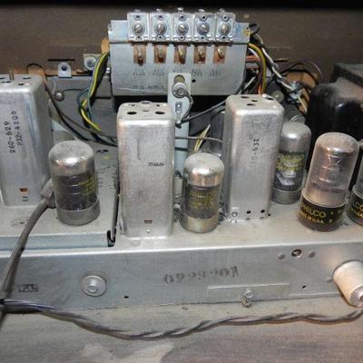 S2-3  PHILCO TUBE FLOOR RADIO