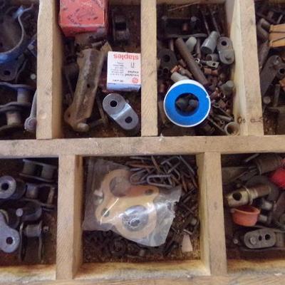 WS-8  DRAWER 2 OF HARDWARE