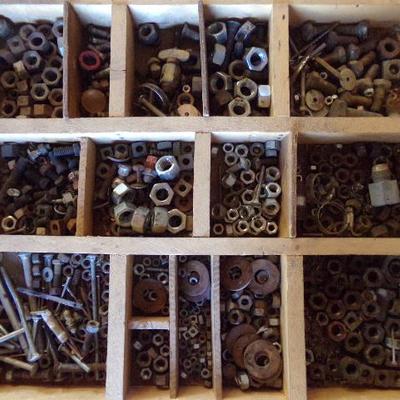 WS-9  DRAWER 3 OF HARDWARE