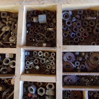 WS-9  DRAWER 3 OF HARDWARE