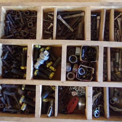 WS-10  DRAWER 4 OF HARDWARE