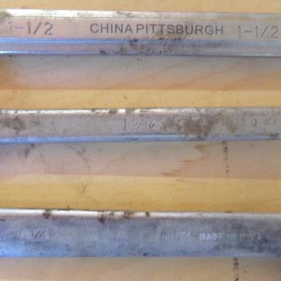 WS-11  RIGID TOOLBOX WITH BIG WRENCHES