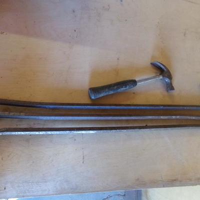 WS-14  CROWBARS AND HAMMER