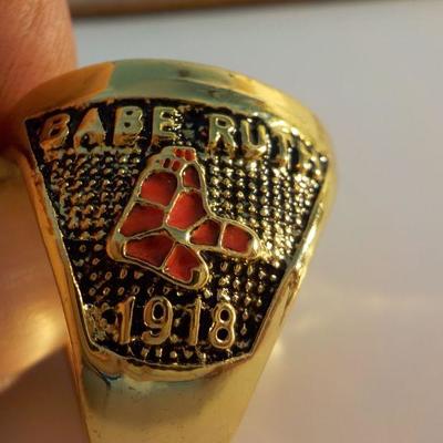 " 1918 Red Sox World Series Ring" Reproduction of Babe Ruthes.
