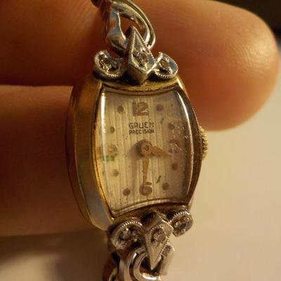" Vintage Ladies High Fashion 10kt. Diamond wrist watch".