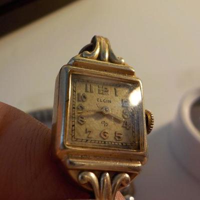 " 3 Vintage Ladies Gold repairable wrist watches".