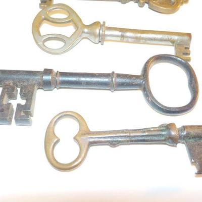 " 4 Antique Keys from 1800's".