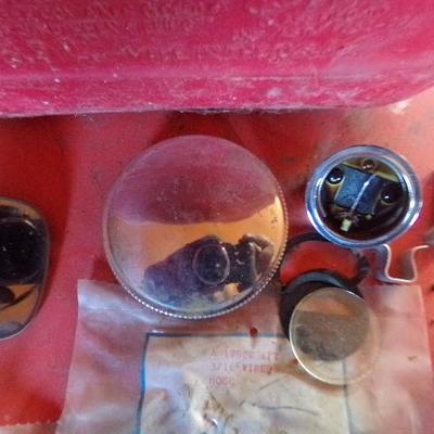 WS-22  ANTIQUE FORD PART AND GAS CAN