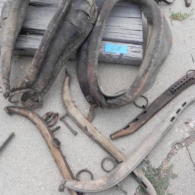 S2-18  HORSE COLLARS AND HARNESSES