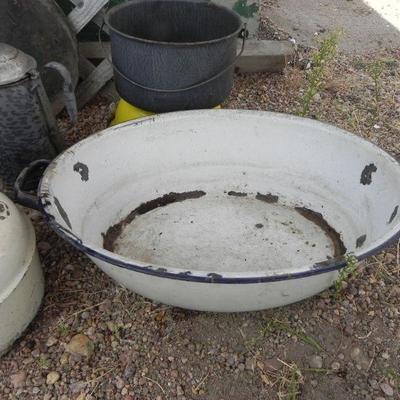 S2-20   ENAMELWARE & CAST IRON