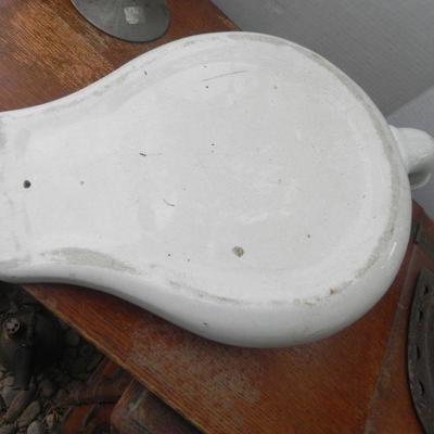 LOT 323  ANTIQUE SHAVING STATION & BED PAN
