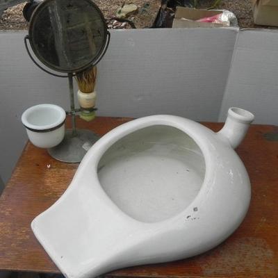 LOT 323  ANTIQUE SHAVING STATION & BED PAN
