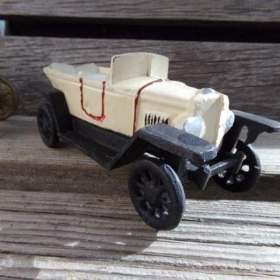 LOT 337  CAST CINDERELLA LIKE CARRIAGE AND TRUCK