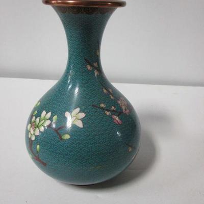 Lot 1 - Vintage Cloisonne Asian Flower Design Vase