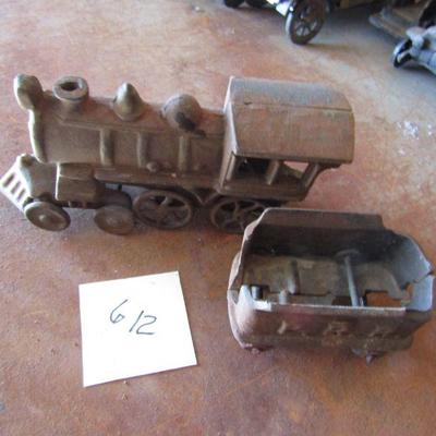 G-2  CAST IRON TRAIN & CART