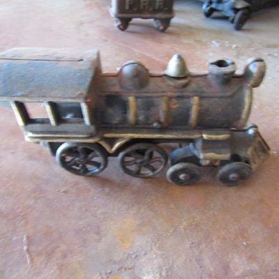 G-2  CAST IRON TRAIN & CART