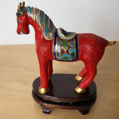 D1: Collection of Carved Miniature Animals
