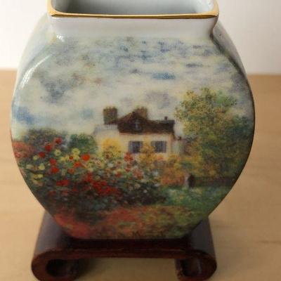 D4: Goebel Claude Monet Miniature Vase