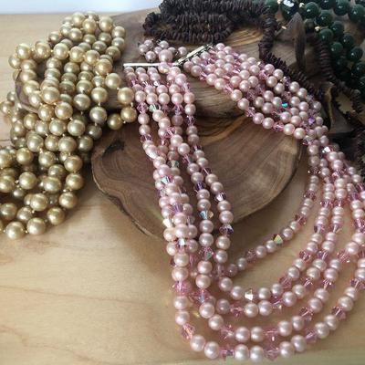 D10: Collection of Necklaces