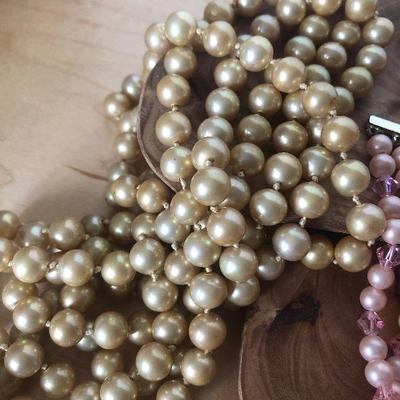 D10: Collection of Necklaces