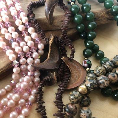 D10: Collection of Necklaces