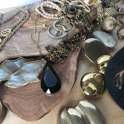 D11: Large Collection of Gold-tone Costume Jewelry