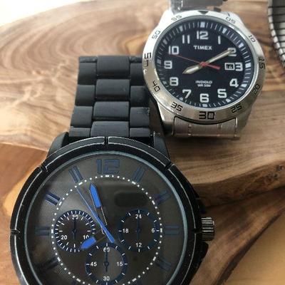 D12: Men's Watches-Untested