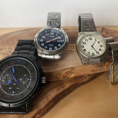 D12: Men's Watches-Untested