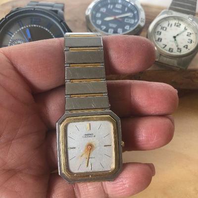 D12: Men's Watches-Untested