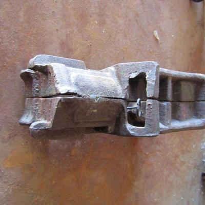 G-3  MOTORCYCLE COP AND 2 CAST IRON CARS