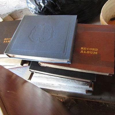 G-4   VINYL RECORD ALBUMS AND STAND