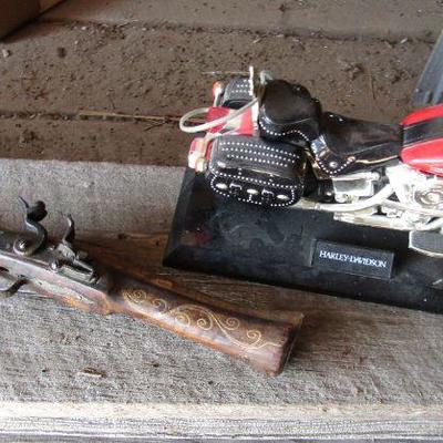 G-6  FAUX VINTAGE GUN WITH HARLEY DAVIDSON TELEPHONE