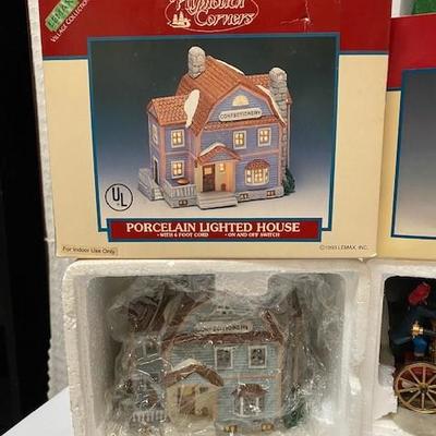 LOT#A93: Lemax Christmas Lot